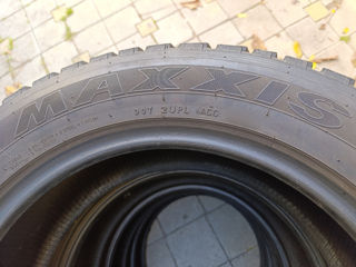 235 60 18, Maxxis iarnă 8mm foto 2