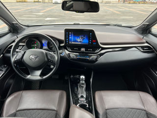 Toyota C-HR foto 11