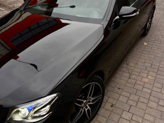 Mercedes E-Class foto 14