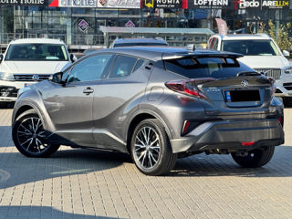 Toyota C-HR foto 5