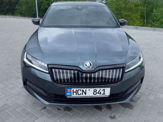 Skoda Superb foto 3