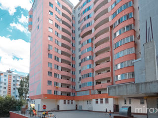 Apartament cu 3 camere, 95 m², Poșta Veche, Chișinău