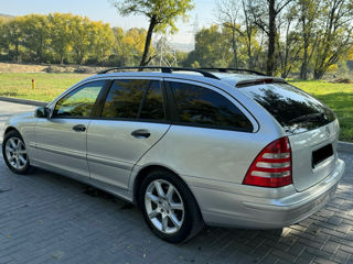 Mercedes C-Class foto 5