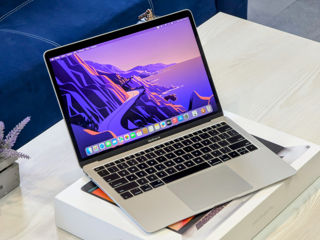 MacBook Air Retina 2019 (Core i5 8210Y/8Gb Ram/128Gb SSD/UHD Graphics/13.3" Retina) foto 1