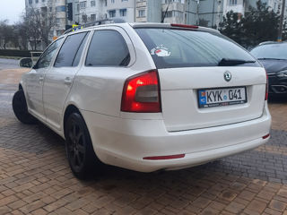 Skoda Octavia foto 2