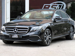 Mercedes E-Class foto 1