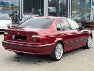 BMW 5 Series foto 4