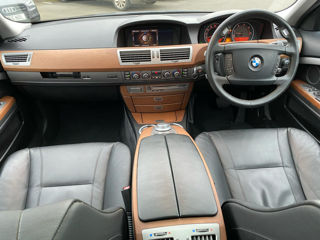 BMW 7 Series foto 8