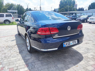 Volkswagen Passat foto 4