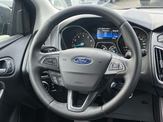 Ford Focus foto 9