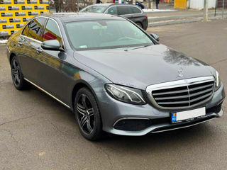 Mercedes E-Class фото 6