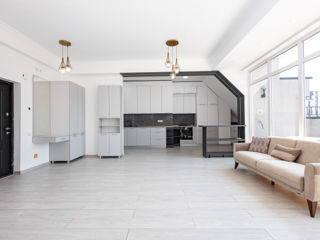 3-комн. кв., 143 м², 5/6 эт.