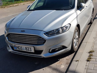 Ford Mondeo foto 2