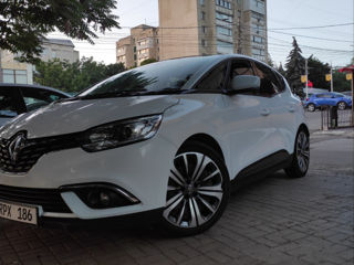 Renault Scenic фото 0