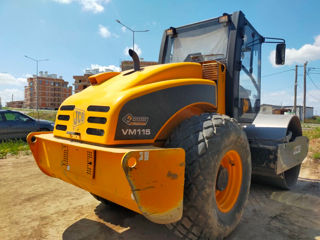 Servicii compactor jcb 14 tone, buldoexcavator jcb, basculante 4 axe foto 2