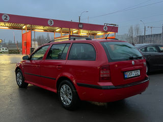 Skoda Octavia foto 3