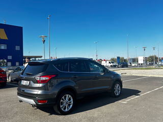 Ford Kuga foto 3