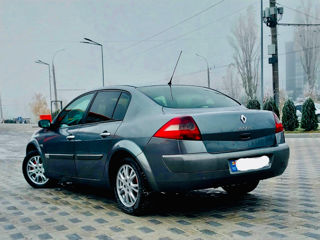 Renault Megane foto 4