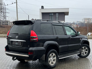 Toyota Land Cruiser Prado foto 6