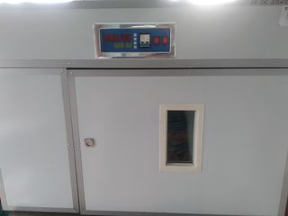 incubator automat 528 oua foto 1