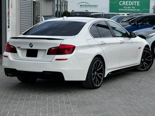 BMW 5 Series foto 4