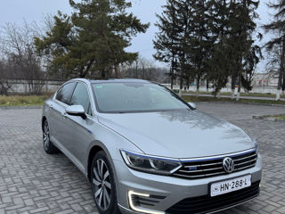 Volkswagen Passat foto 2