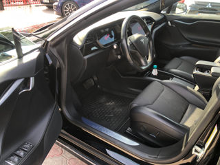 Tesla Model S foto 8