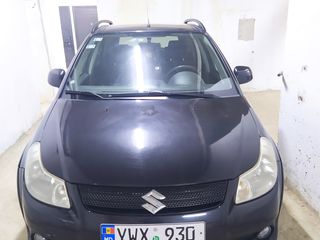 Suzuki SX4 foto 2