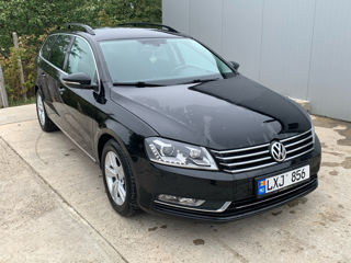 Volkswagen Passat foto 2