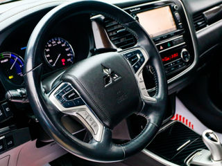 Mitsubishi Outlander фото 9