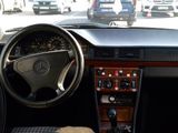 Mercedes Series (W124) foto 5