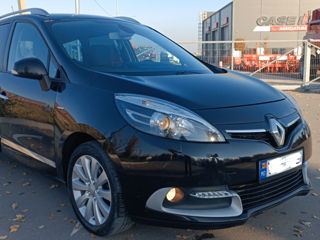 Renault Grand Scenic foto 2