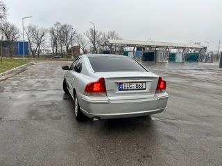 Volvo S60 foto 6