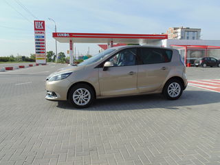 Renault Scenic foto 2