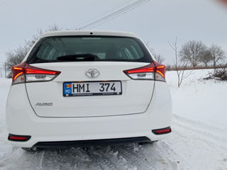 Toyota Auris foto 3