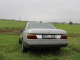 Mercedes Series (W124) foto 4