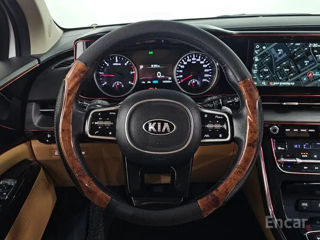 KIA Carnival foto 11