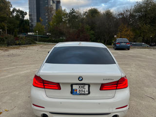 BMW 5 Series foto 4