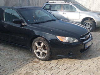 Subaru Legacy foto 5