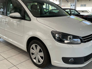 Volkswagen Touran foto 5