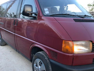 Volkswagen Transporter foto 1