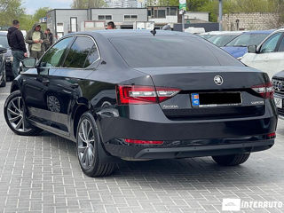 Skoda Superb фото 5