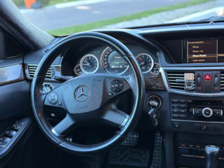 Mercedes E-Class foto 9