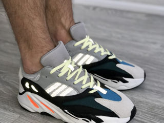 Adidas Yeezy Boost 700 Unisex foto 6