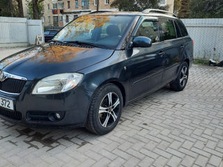 Skoda Fabia foto 2