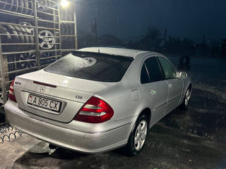 Mercedes E-Class foto 3