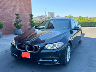 BMW 5 Series foto 1