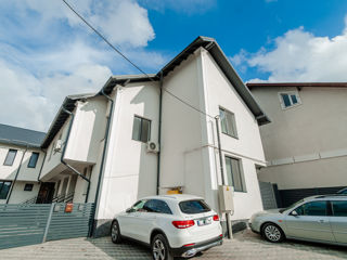 Townhouse elegant într-o zonă pitorească foto 2