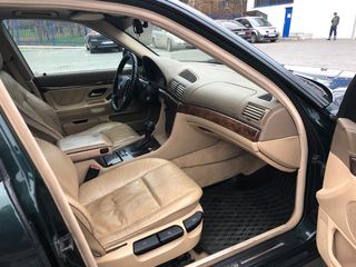 BMW 7 Series foto 6