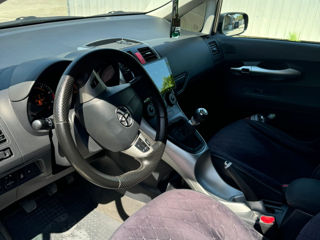 Toyota Auris foto 3